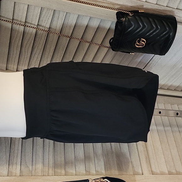 In motion workout shorts - Picture 6 of 9